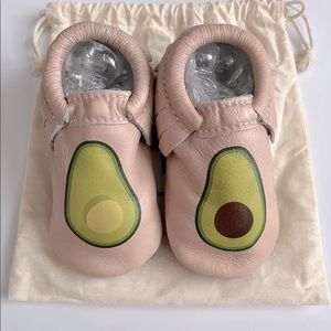 Freshly Picked Moccasins Avocados Size 6